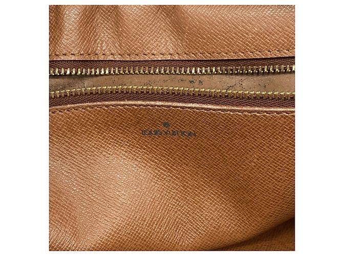 Borsa a tracolla Louis Vuitton Monogram Trocadero 27 Marrone - vista 5