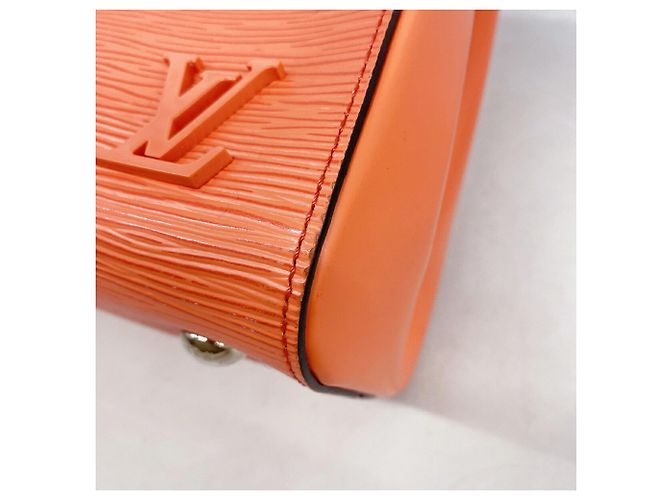 Borsa Louis Vuitton Epi Cluny MM Arancione - vista 8