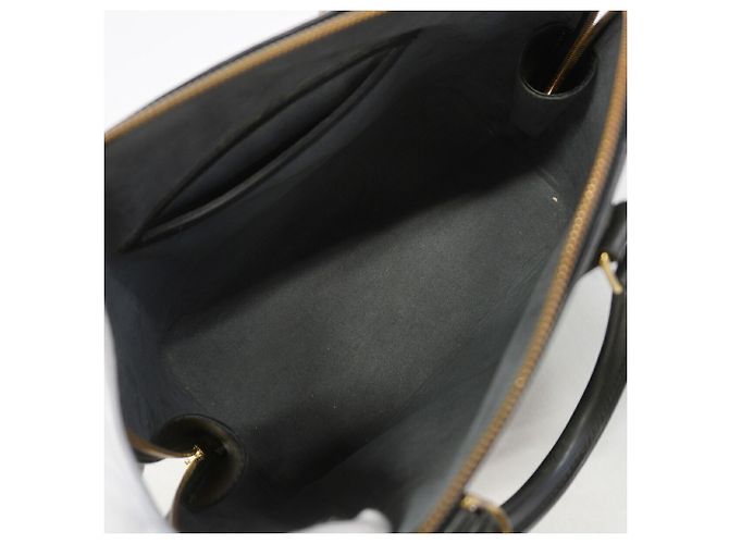 Bolsa Louis Vuitton Alma Epi Preto - vista 4