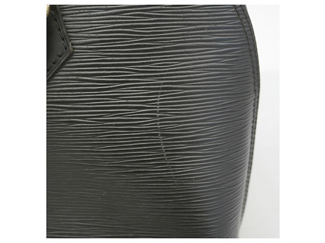 Bolsa Louis Vuitton Alma Epi Preto - vista 9