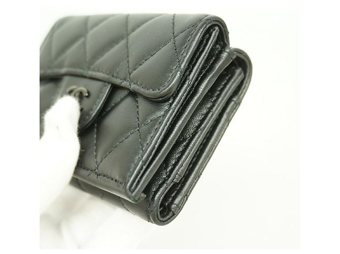 Portafoglio tri-fold Chanel in pelle d'agnello nera Nero - vista 6