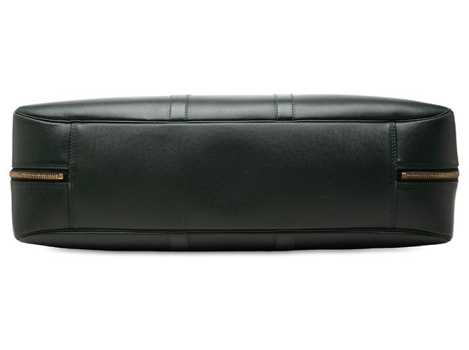 Louis Vuitton Green Taiga Helanga 1 Poche Verde Verde scuro - vista 3
