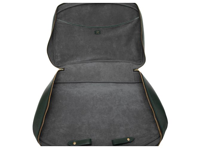 Louis Vuitton Green Taiga Helanga 1 Poche Verde Verde scuro - vista 4