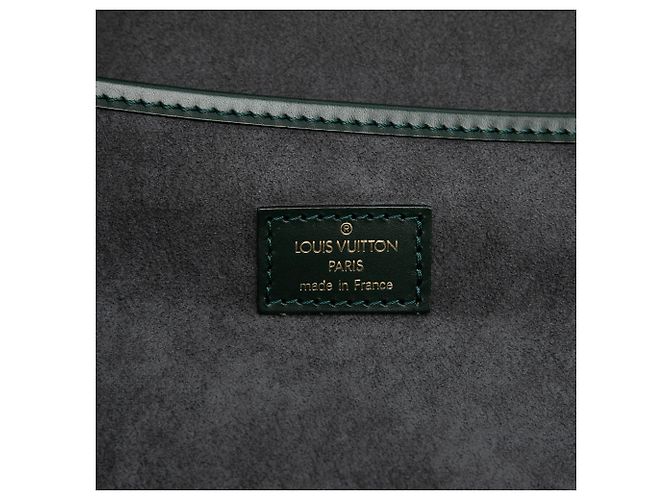 Louis Vuitton Green Taiga Helanga 1 Poche Verde Verde scuro - vista 5
