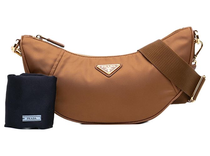 Bolsa Prada Demi Lune em Re-Nylon com acabamento em Saffiano marrom Camelo - vista 7