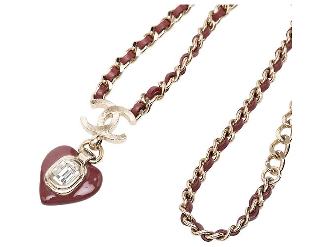 Collana Chanel Gold CC Placcata Oro e Pelle Intrecciata con Pendente a Cuore in Resina e Cristalli D'oro - vista 4