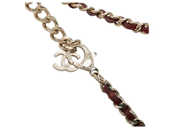 Collana Chanel Gold CC Placcata Oro e Pelle Intrecciata con Pendente a Cuore in Resina e Cristalli D'oro - vista 6