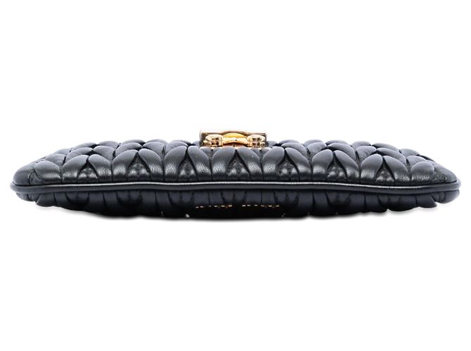 Clutch con catena Miu Miu in nappa matelassé nera con cristalli Nero - vista 3