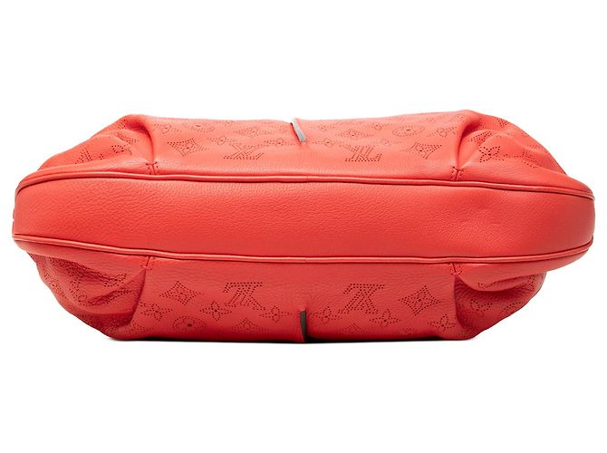 Louis Vuitton Red Monogram Mahina Selene MM Rosso - vista 3