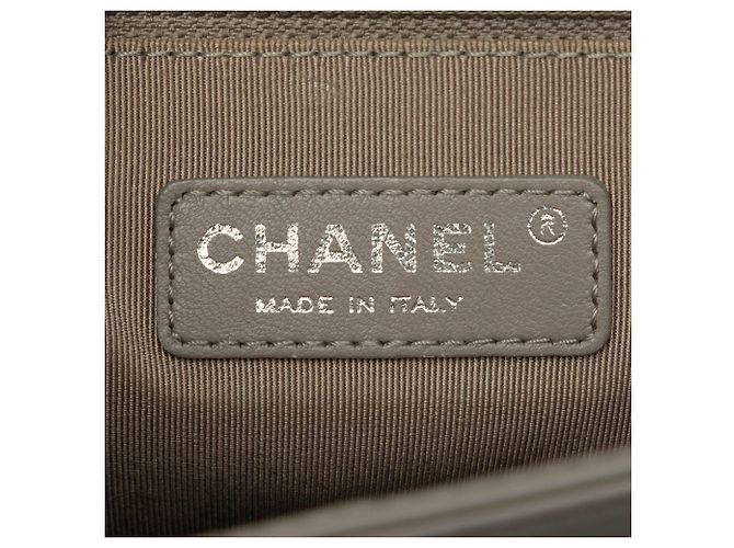Chanel Beige Medium Quilted Calfskin Ombre Boy Flap - Ansicht 5