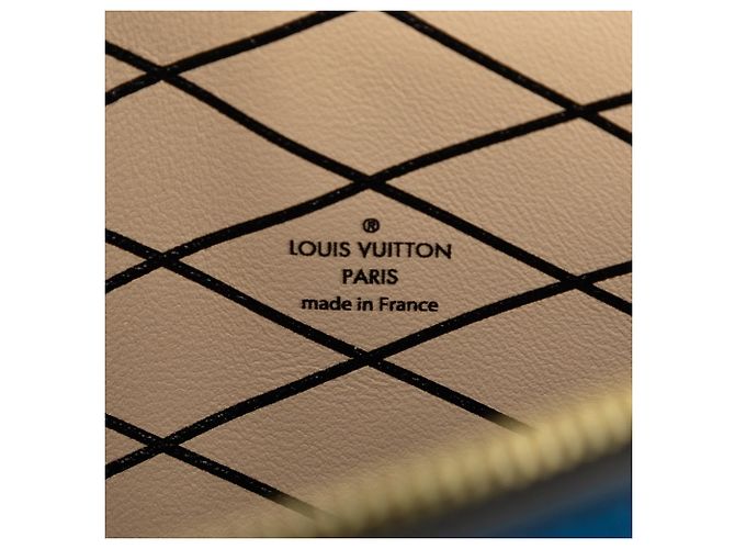 Clutch Trunk Louis Vuitton in pelle Epi blu - vista 5