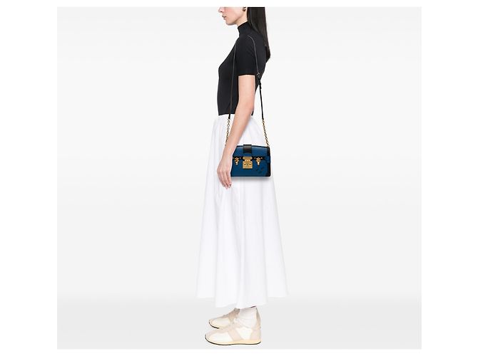 Clutch Trunk Louis Vuitton in pelle Epi blu - vista 6