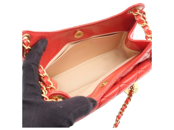 Chanel Borsa Hobo Wavy CC in vitello graffiato lucido rosa Small - vista 3