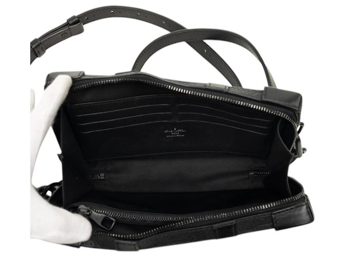 Portafoglio Soft Trunk Monogram Taurillon Nero Louis Vuitton - vista 4