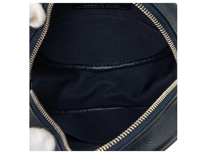 Clutch redonda Chanel Blue CC acolchoada em couro caviar com corrente Azul Azul marinho - vista 4