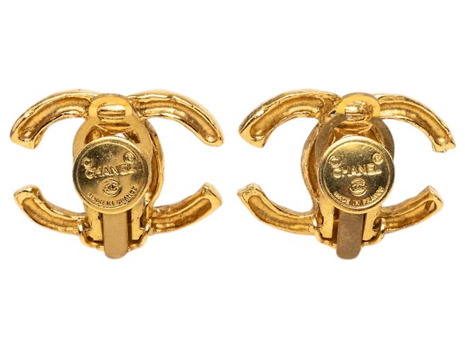 Pendientes de clip Chanel Gold CC chapados en oro texturizados Dorado - vista 2
