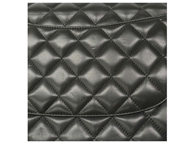 Borsa a tracolla Chanel in pelle d'agnello nera Nero - vista 11