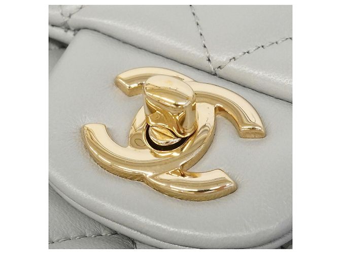 Borsa a tracolla Chanel Matelassé in pelle d'agnello Marrone - vista 9