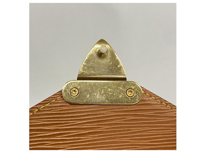 Borsa a pochette Louis Vuitton in pelle Epi D'oro - vista 11