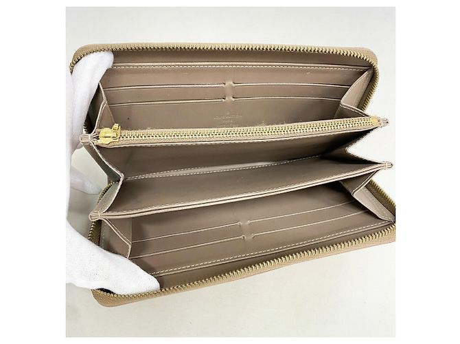 Louis Vuitton Vernis Zippy Wallet in Beige Poodle - Ansicht 3