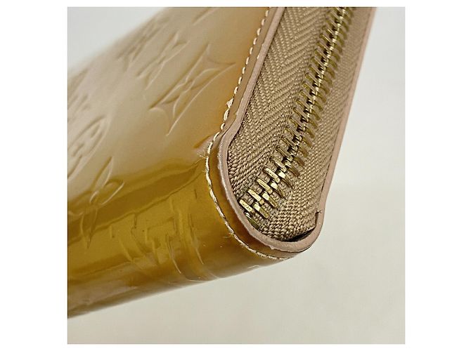 Louis Vuitton Vernis Zippy Wallet in Beige Poodle - Ansicht 6