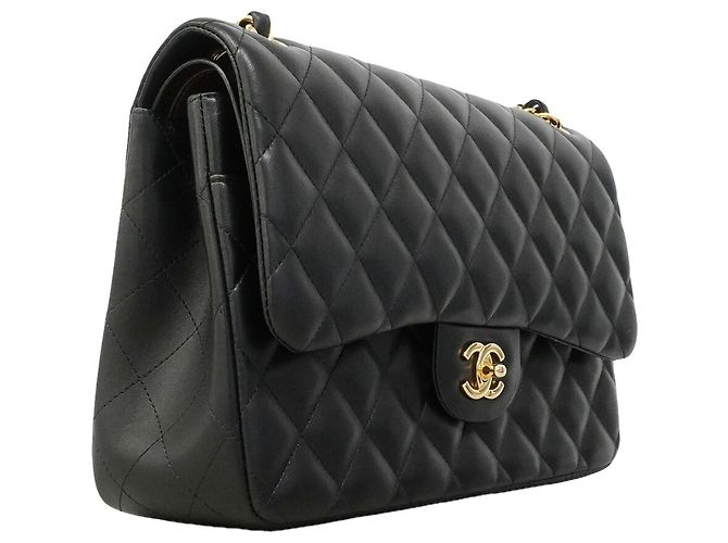 Borsa a tracolla Chanel Large Matelassé Nero - vista 2