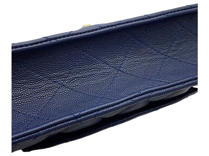 Borsa a tracolla con catena Chanel Matelassé Blu navy - vista 12