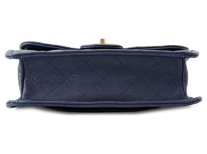 Borsa a tracolla con catena Chanel Matelassé Blu navy - vista 3