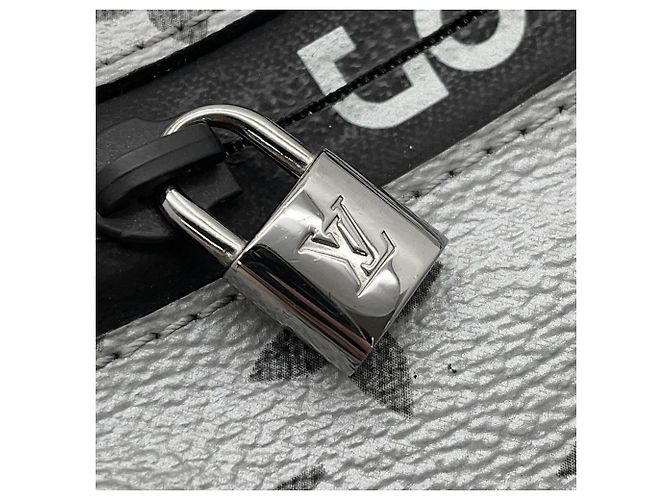 Borsa a tracolla Louis Vuitton Monogram Reflect PM Nero - vista 12