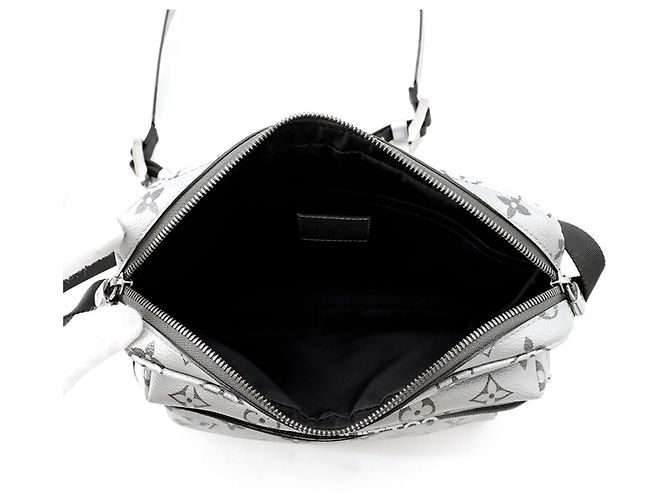 Borsa a tracolla Louis Vuitton Monogram Reflect PM Nero - vista 5