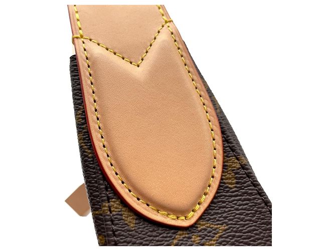 Borsa Louis Vuitton Slouchy PM Marrone Beige - vista 15