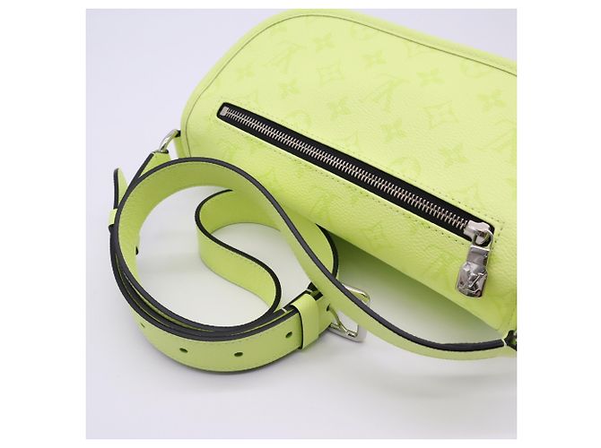 Borsa a Tracolla Louis Vuitton Taigarama Pulse D'oro - vista 9