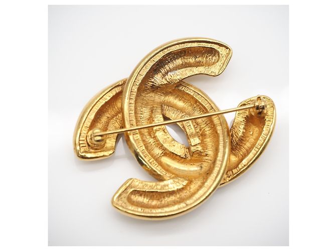 Spilla Chanel Matelassé 1142 D'oro - vista 2