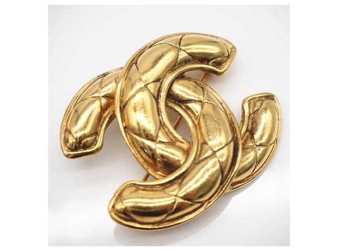 Spilla Chanel Matelassé 1142 D'oro - vista 4