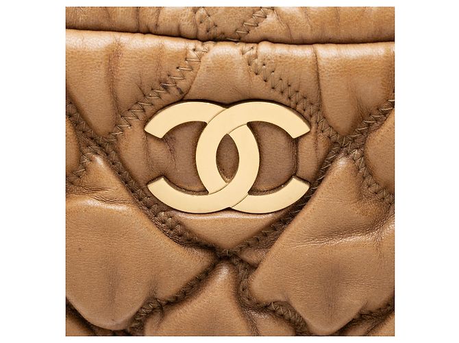 Gabrielle Sac Satchel Chanel en agneau matelassé bubble Marron - vue 9