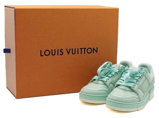 Louis Vuitton Baskets Trainer en cuir vert pastel - vue 10