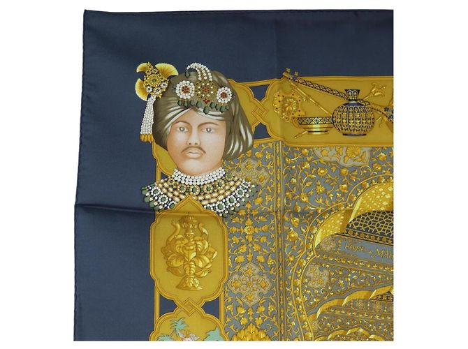 Hermès HERMES Carre 90 Scarf Silk  MAHARAJAS  Blue Gold - vista 2