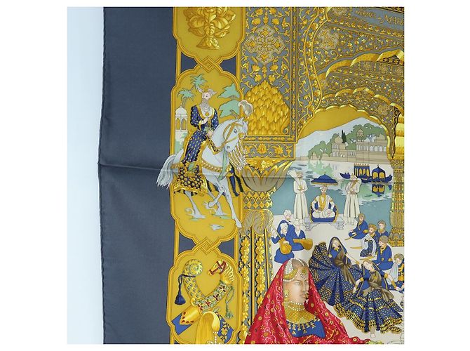 Hermès HERMES Carre 90 Scarf Silk  MAHARAJAS  Blue Gold - vista 5