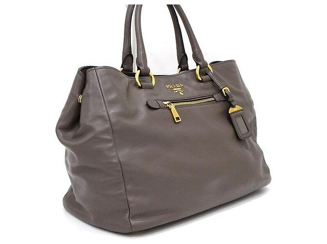 Prada Borsa Tote e a tracolla in pelle di vitello morbida grigia con logo dorato Marrone - vista 3