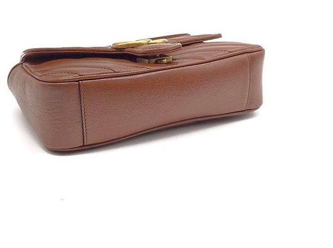 Gucci Mini Borsa a Tracolla con Catena Marmont Matelassé Marrone - vista 7