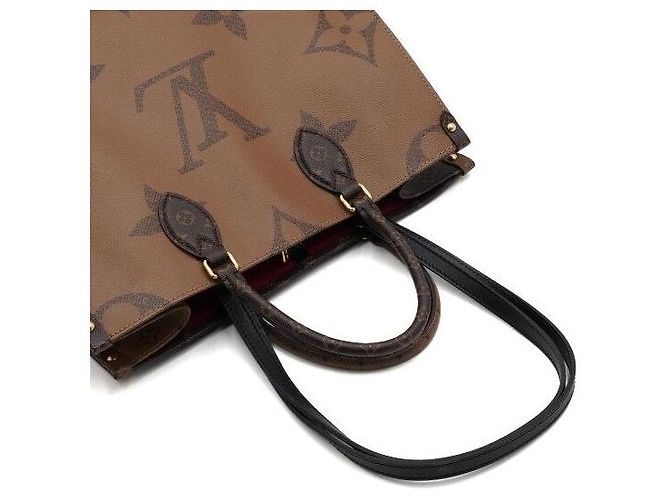 Louis Vuitton Borsa Tote e a Tracolla OnTheGo MM Monogram Canvas Multicolore - vista 11