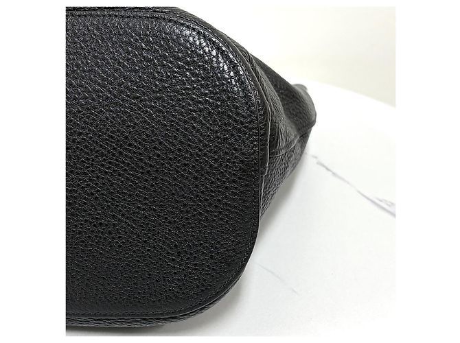 Prada Borsa a Secchiello Spalla e Crossbody in Vitello Nero - vista 16