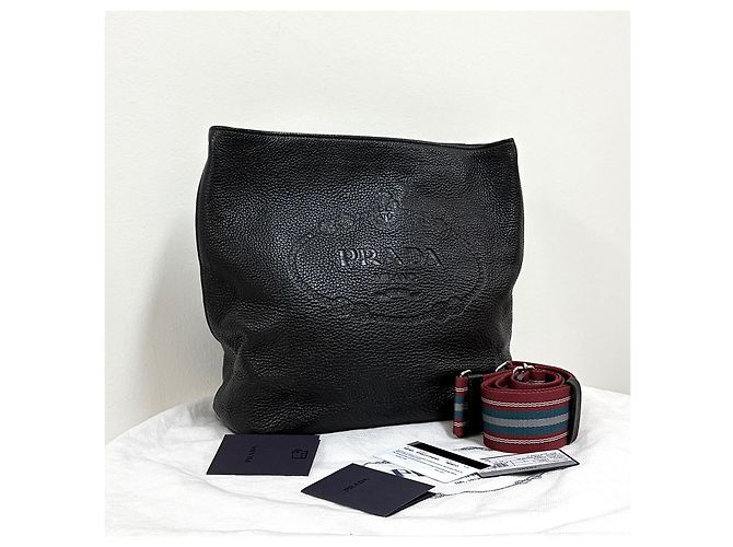 Prada Borsa a Secchiello Spalla e Crossbody in Vitello Nero - vista 6