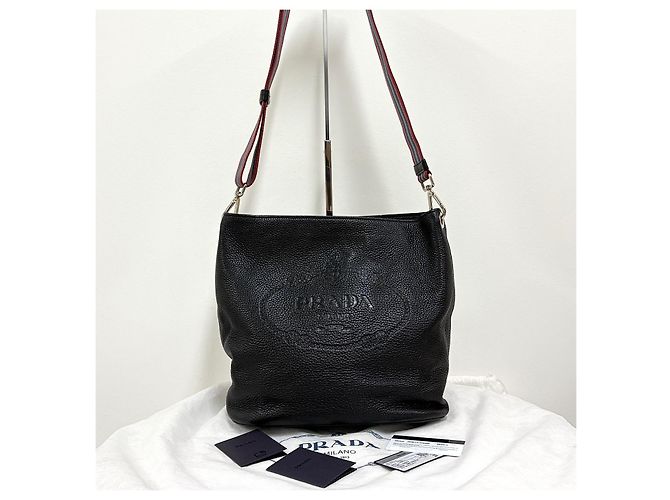 Prada Borsa a Secchiello Spalla e Crossbody in Vitello Nero - vista 8