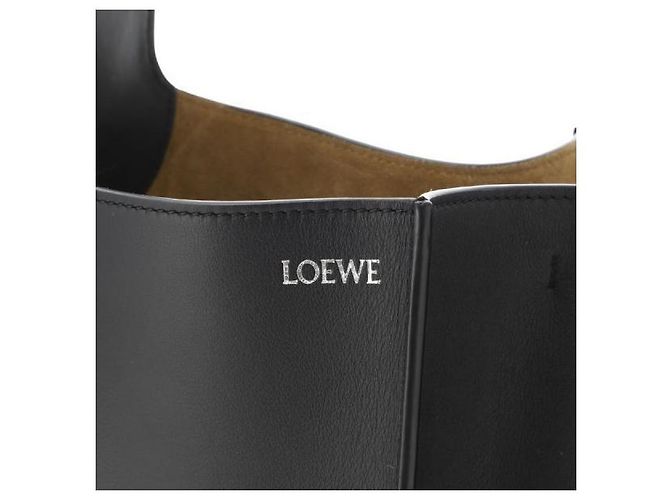 Loewe Bucket Bilbao Medium in vitello liscio Nero - vista 11