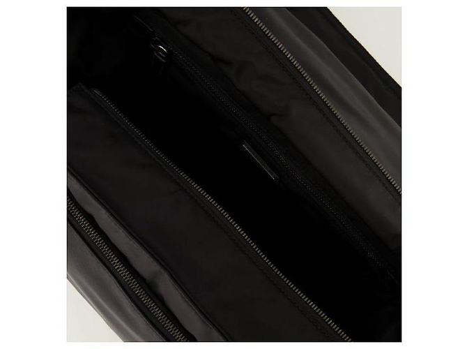Prada Explore a mala em Re-Nylon e couro Preto - vista 5