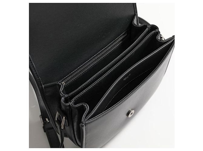Céline Besace Triomphe Medium em pele de vitelo natural macia Preto - vista 6