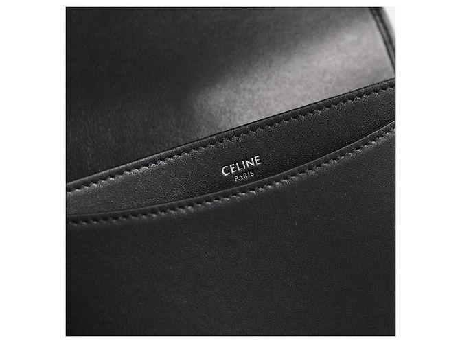 Céline Besace Triomphe Medium em pele de vitelo natural macia Preto - vista 7