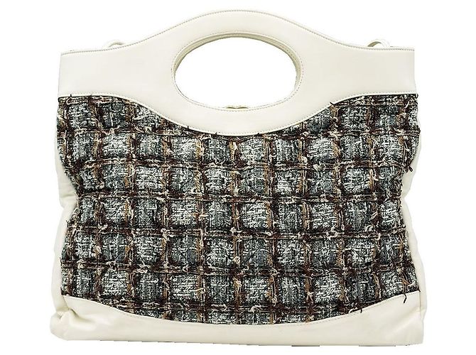 Chanel White Gold Shopping Large (No. - view 4