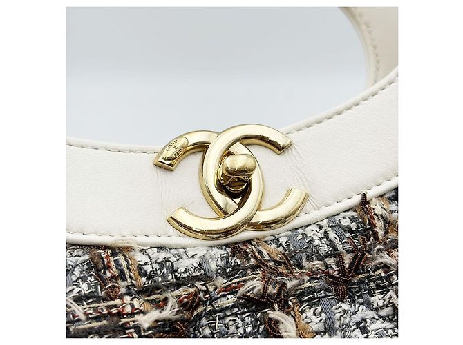 Chanel White Gold Shopping Large (No. - view 7